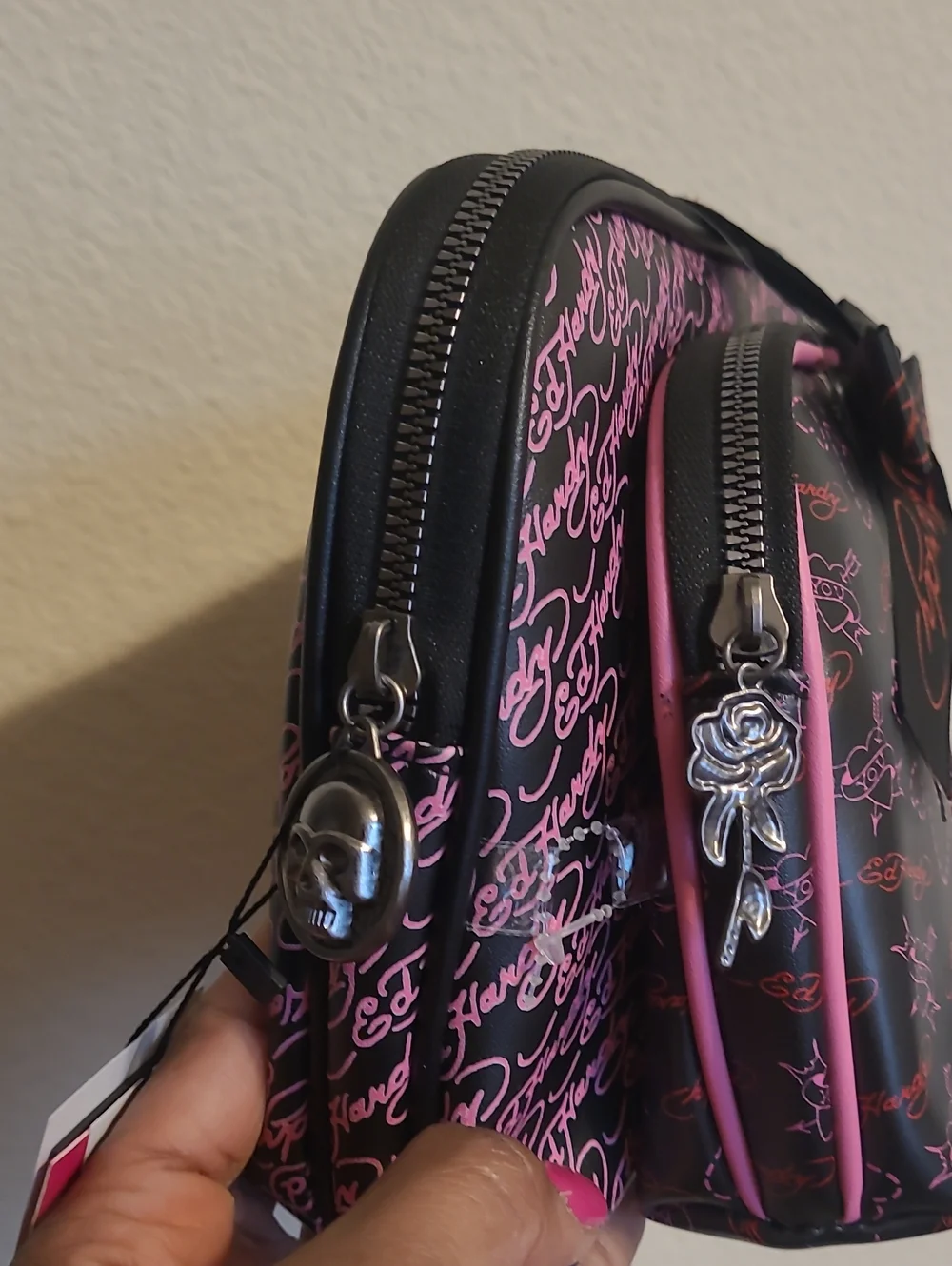 Ed Hardy Black Pink Sequin Heart Cosmetic Pouch Set